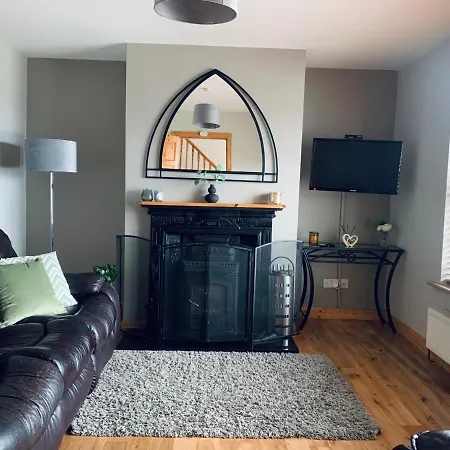 Beyond The Waters Edge House