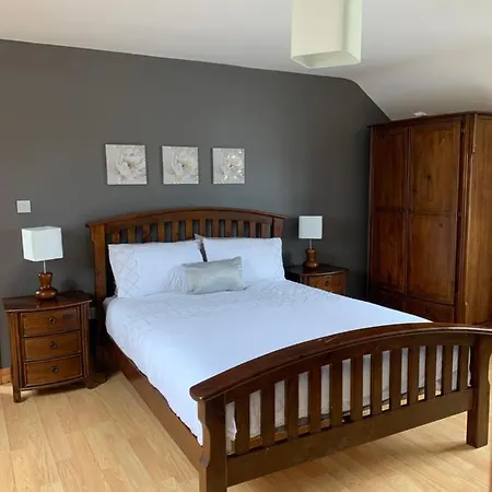 Beyond The Waters Edge House